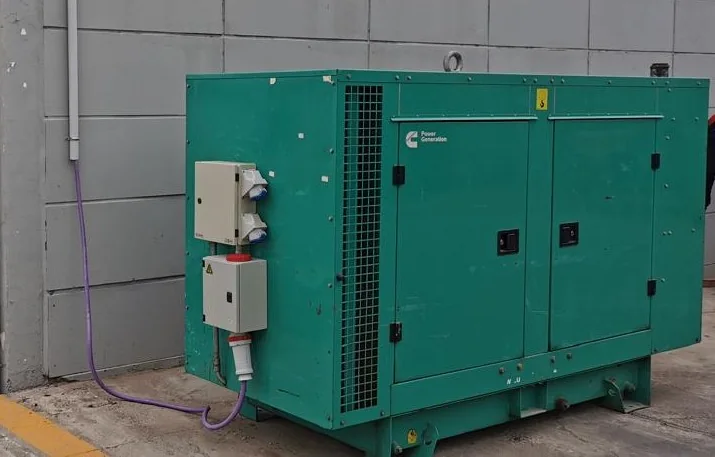 Grupo electrógeno nuevo instalado con su tablero de transferencia automática